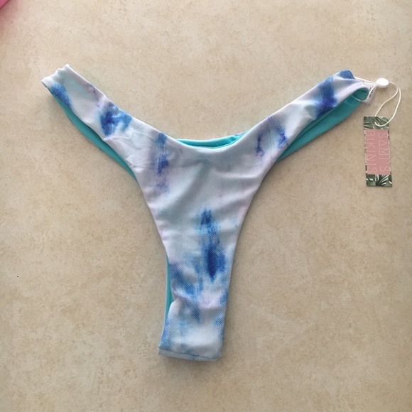 BUNDLE of two pairs of bikini bottoms - Picture 2 of 3